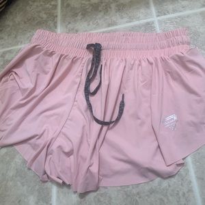Keiki Kona pink 2-in-1 Flowy Fitness Shorts